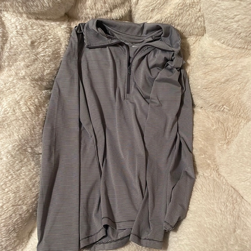 Under armour heat gear long sleeves